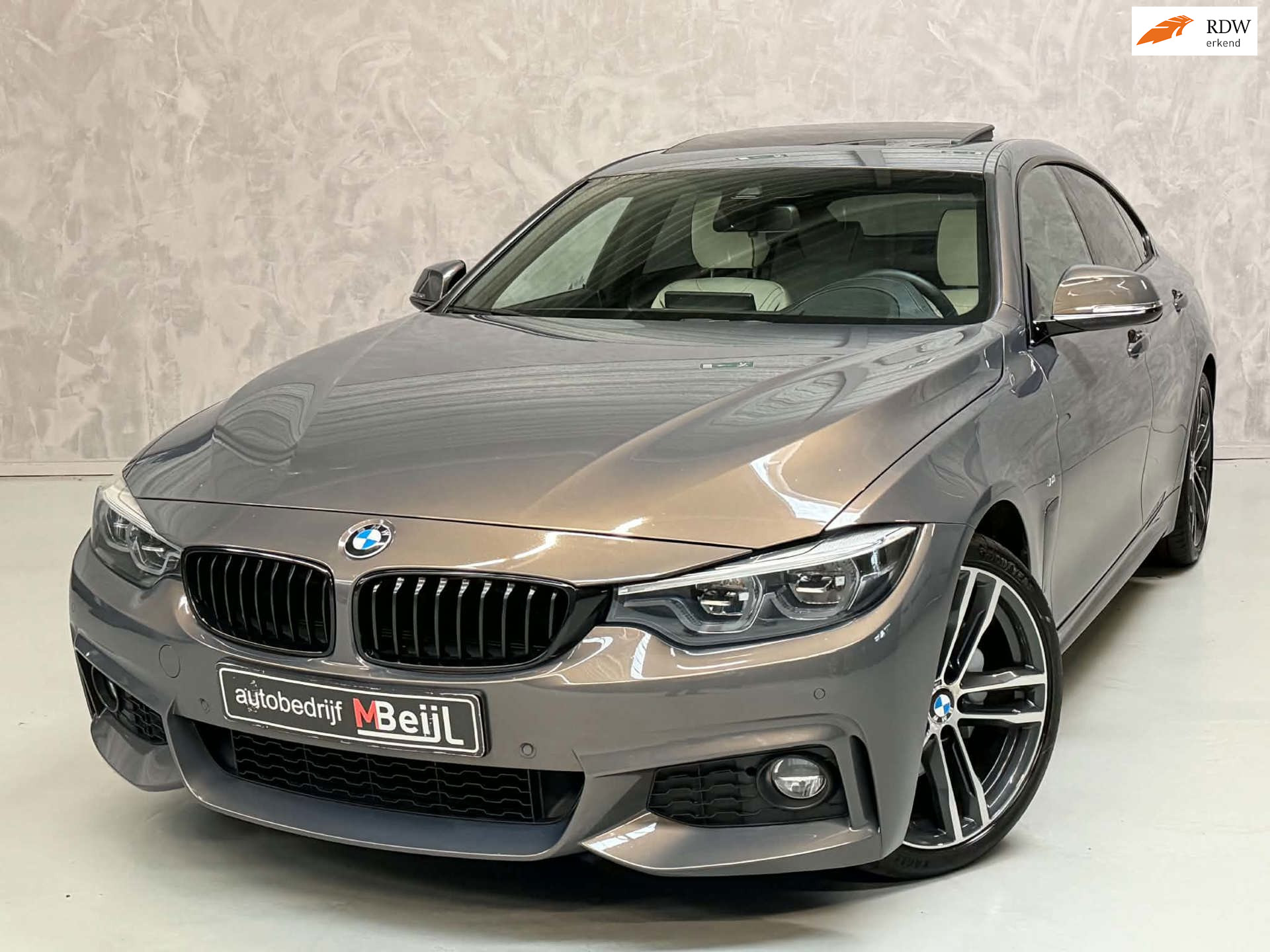BMW 440i 440i High Executive M-Pakket /Schuifdak /Dealer onderhouden /Led 2018 - voorkant