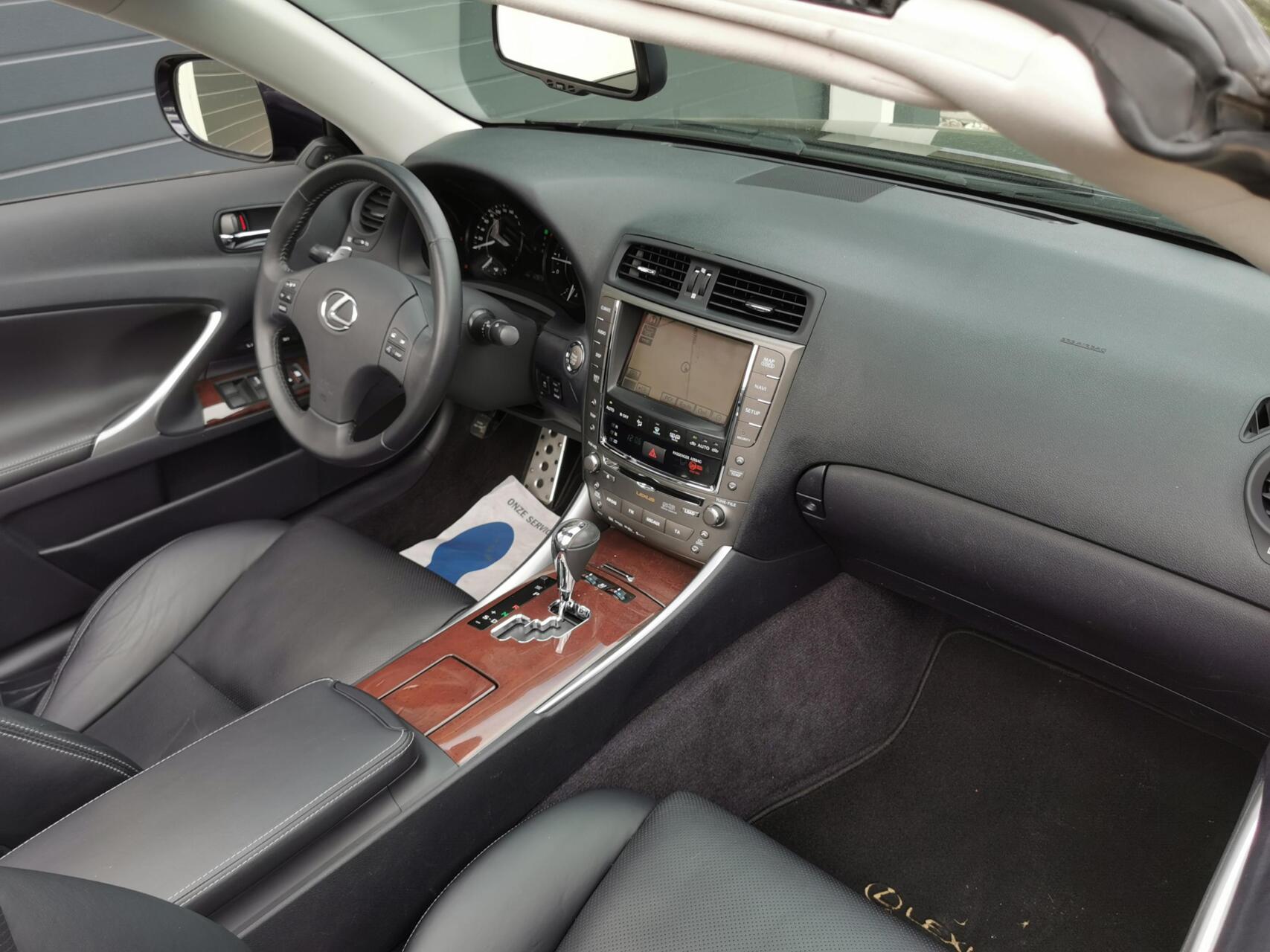 Foto van Lexus Lexus Is250c