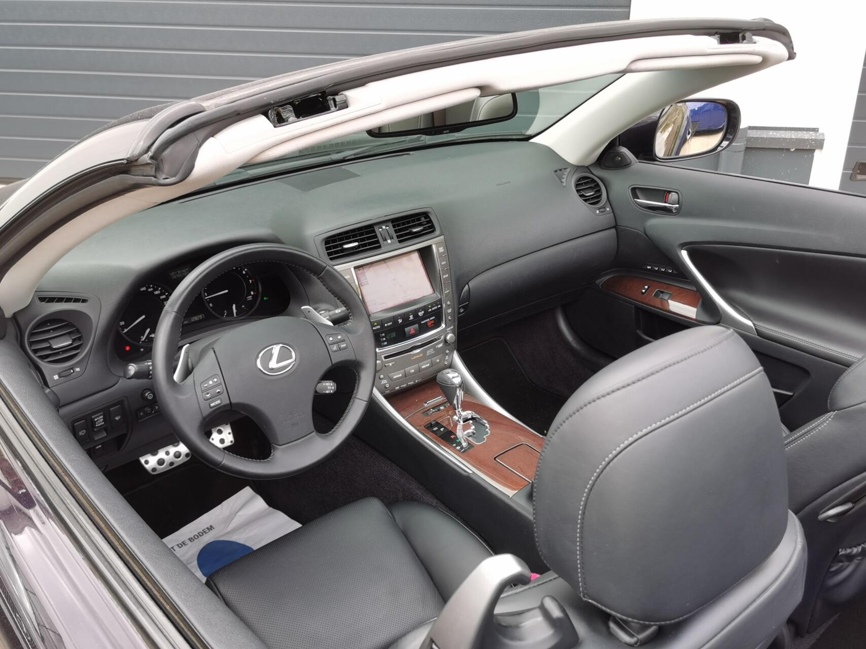 Foto van Lexus Lexus Is250c