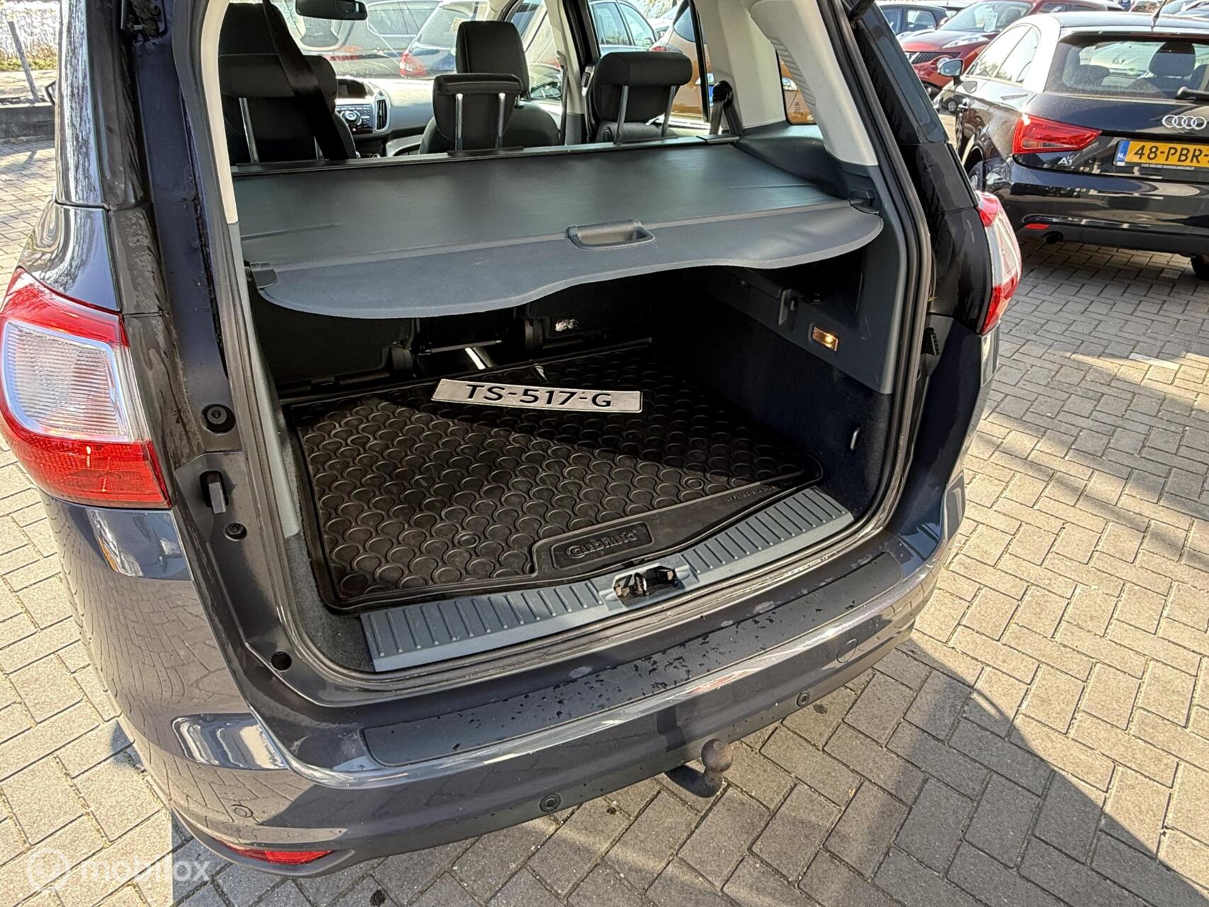 Foto van Ford Grand C-max