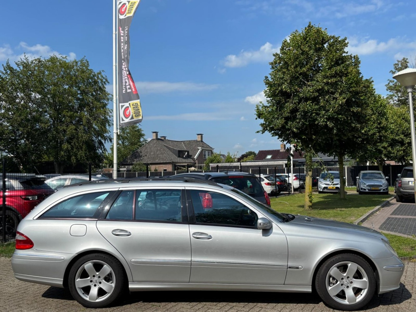 Foto van Mercedes-Benz E 500