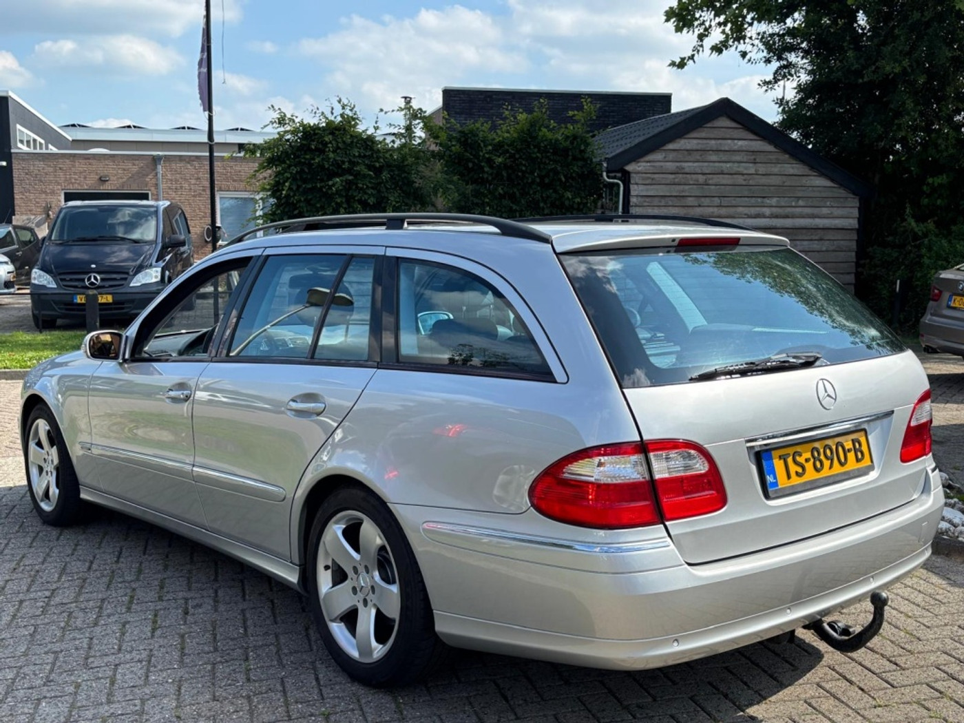Foto van Mercedes-Benz E 500