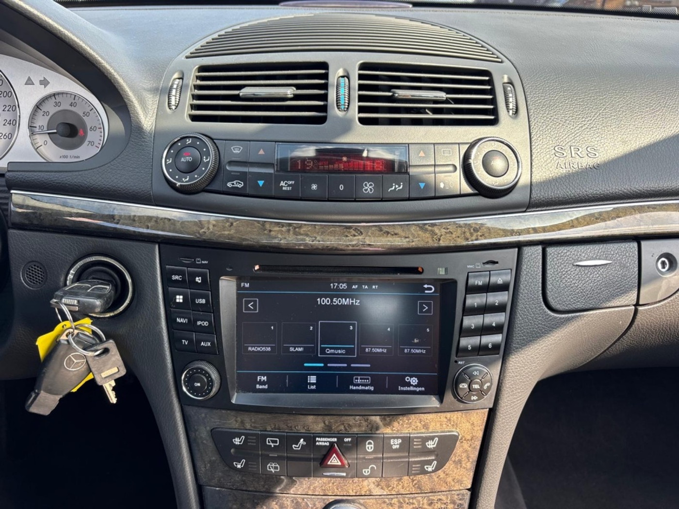 Foto van Mercedes-Benz E 500