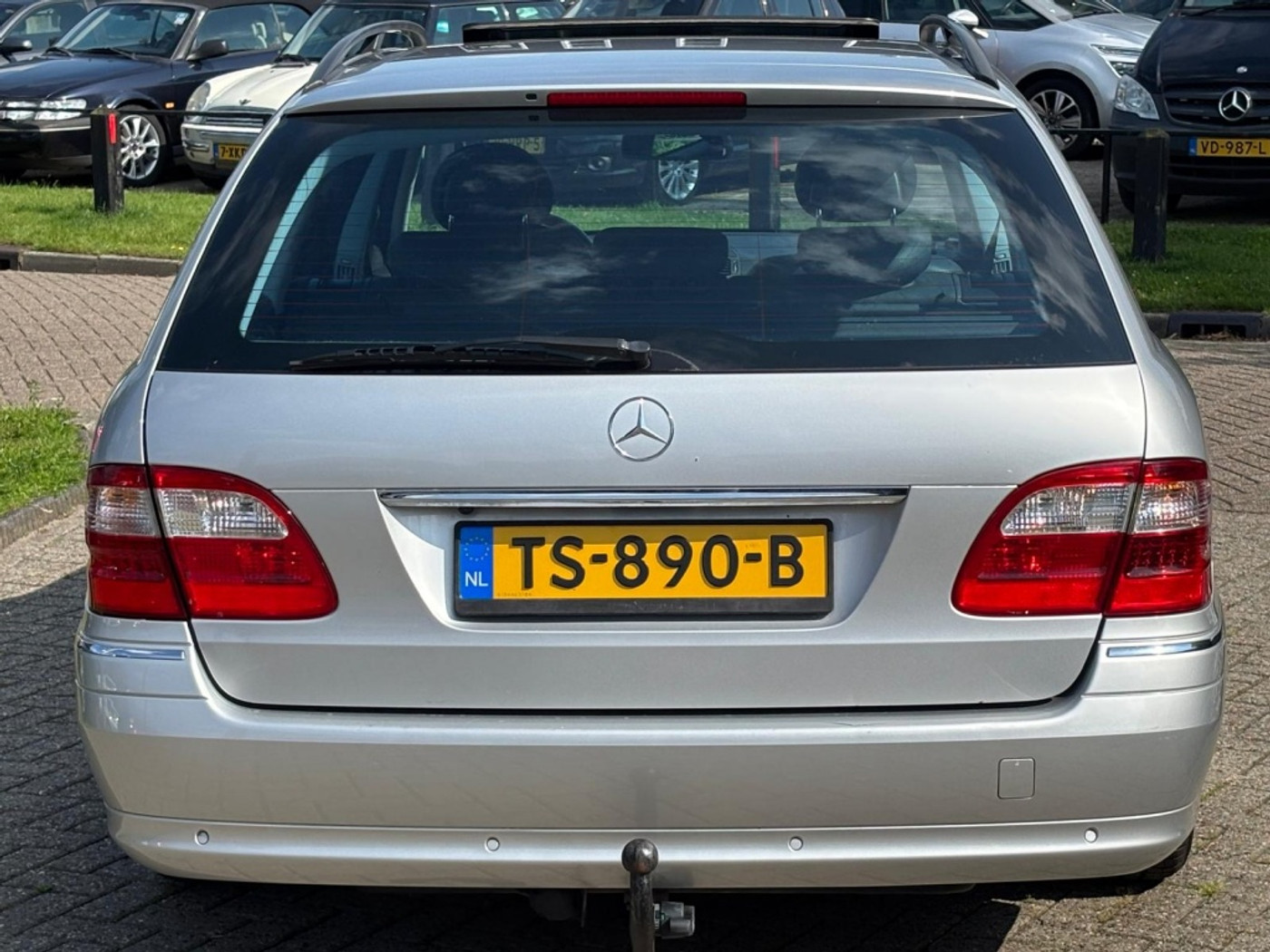 Foto van Mercedes-Benz E 500