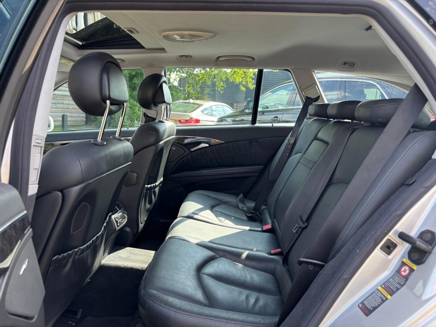 Foto van Mercedes-Benz E 500