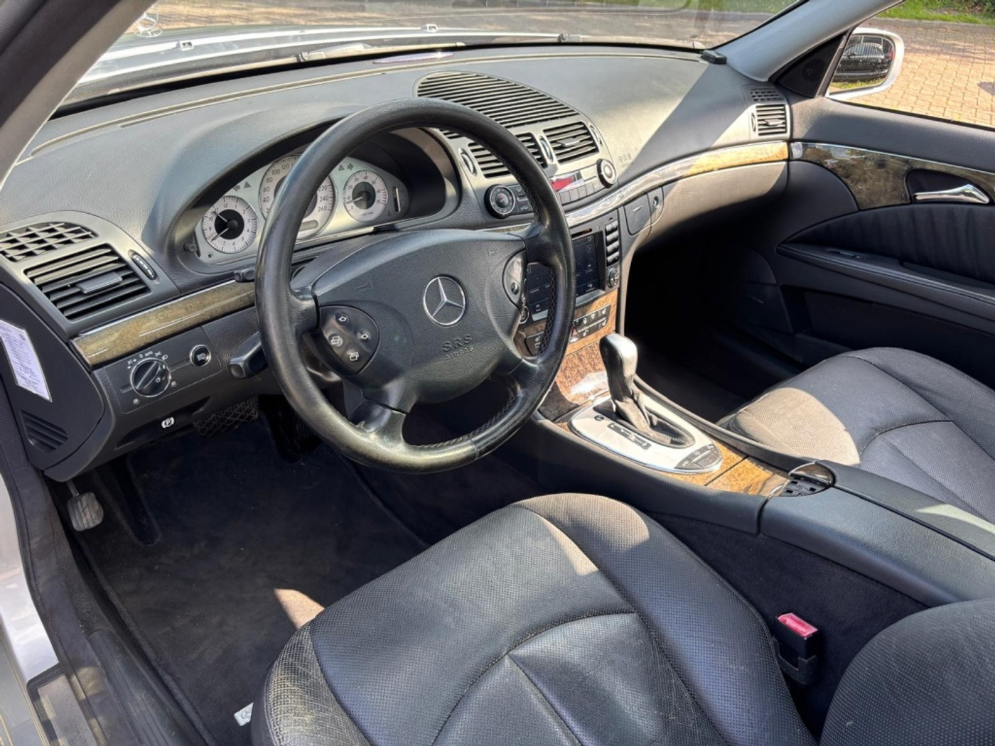 Foto van Mercedes-Benz E 500