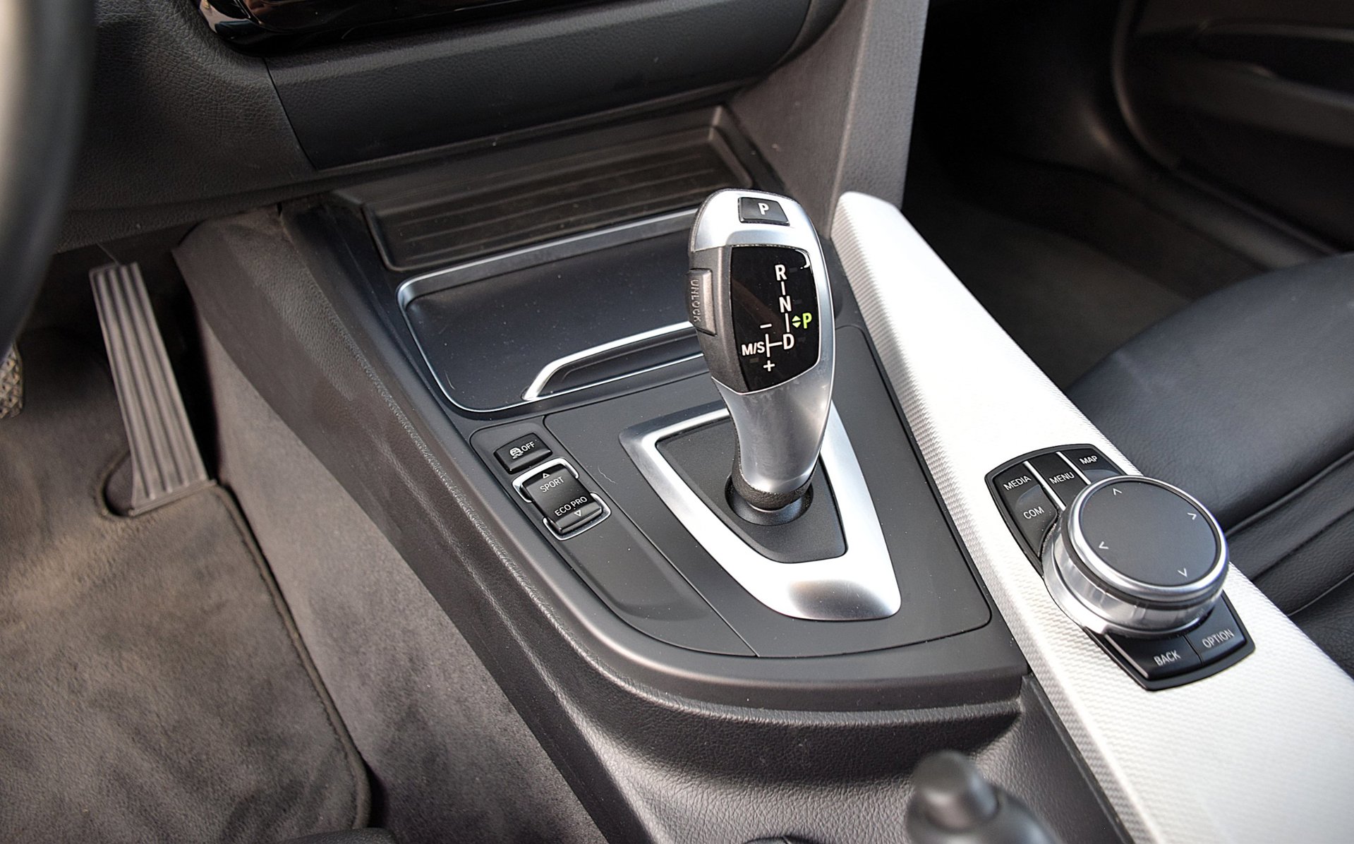 Foto van BMW 330i