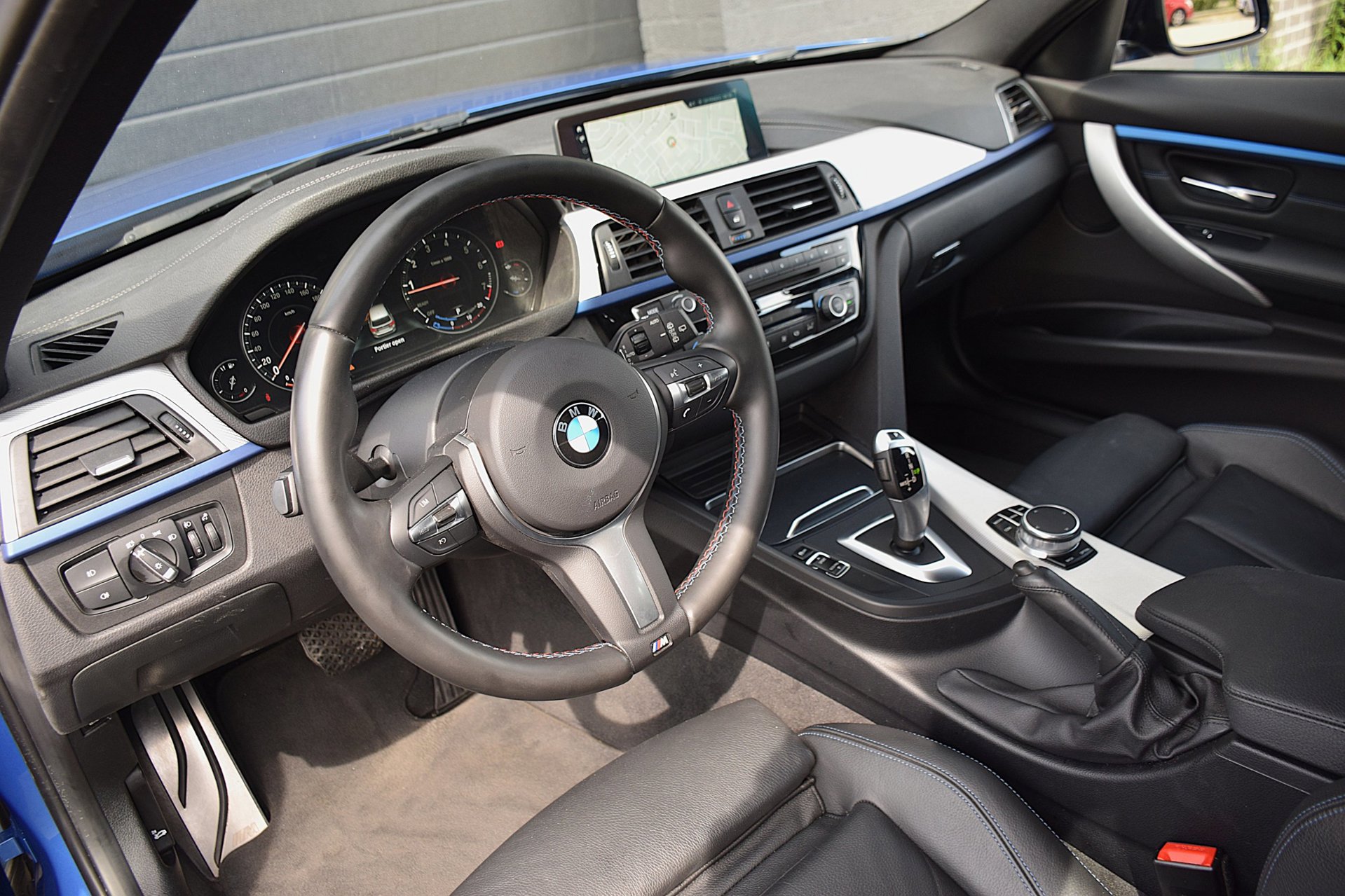 Foto van BMW 330i