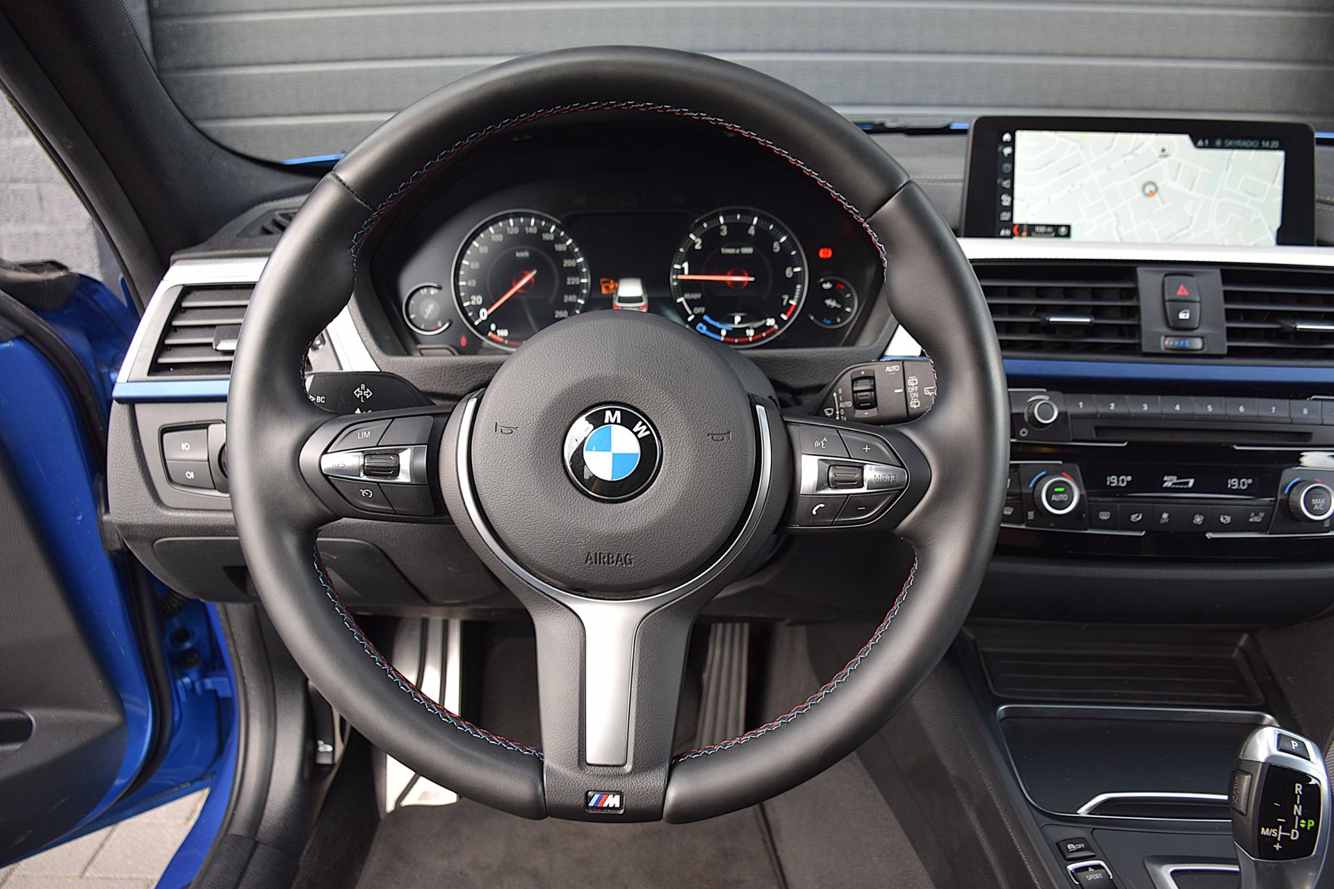 Foto van BMW 330i