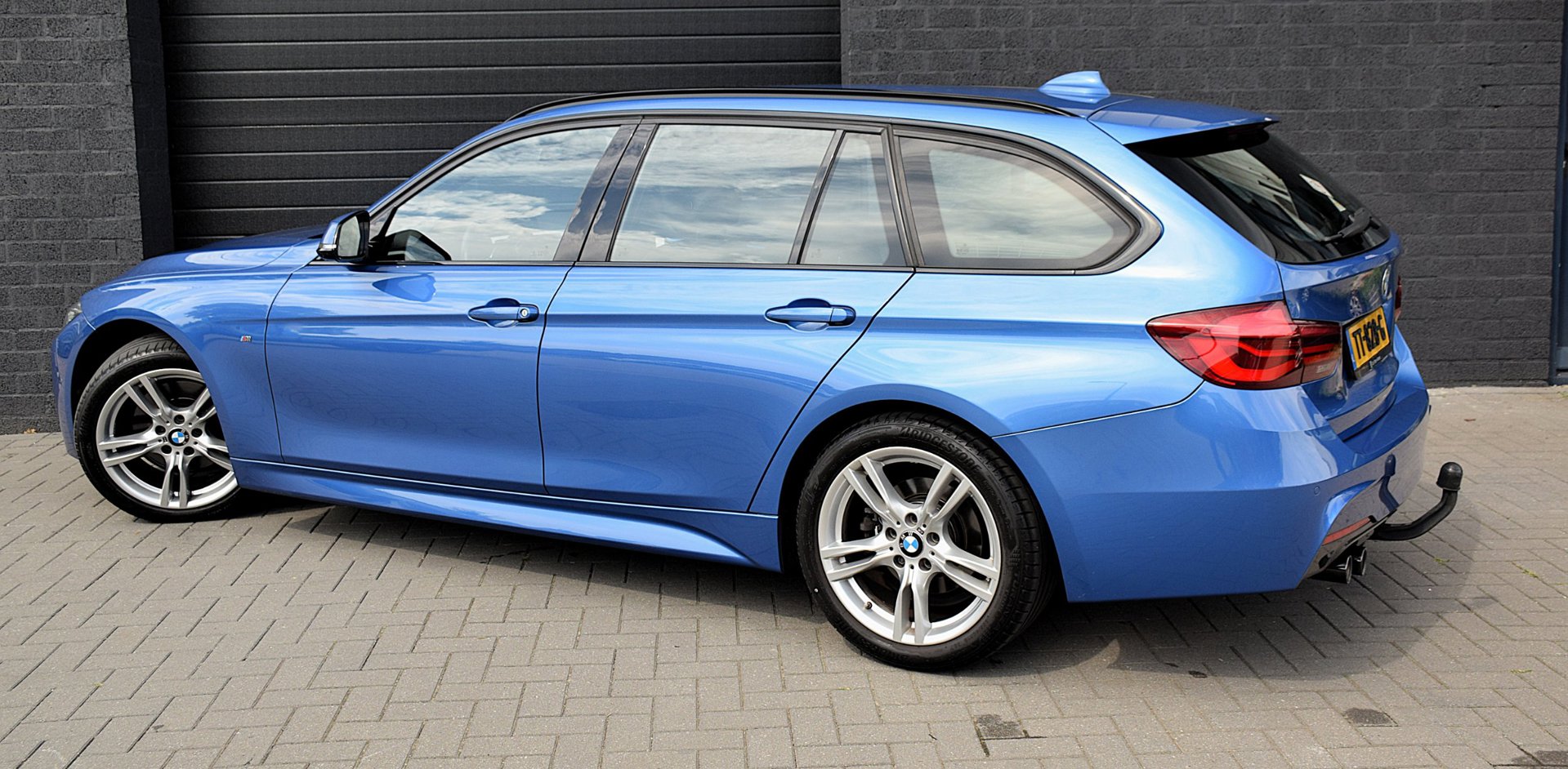 Foto van BMW 330i