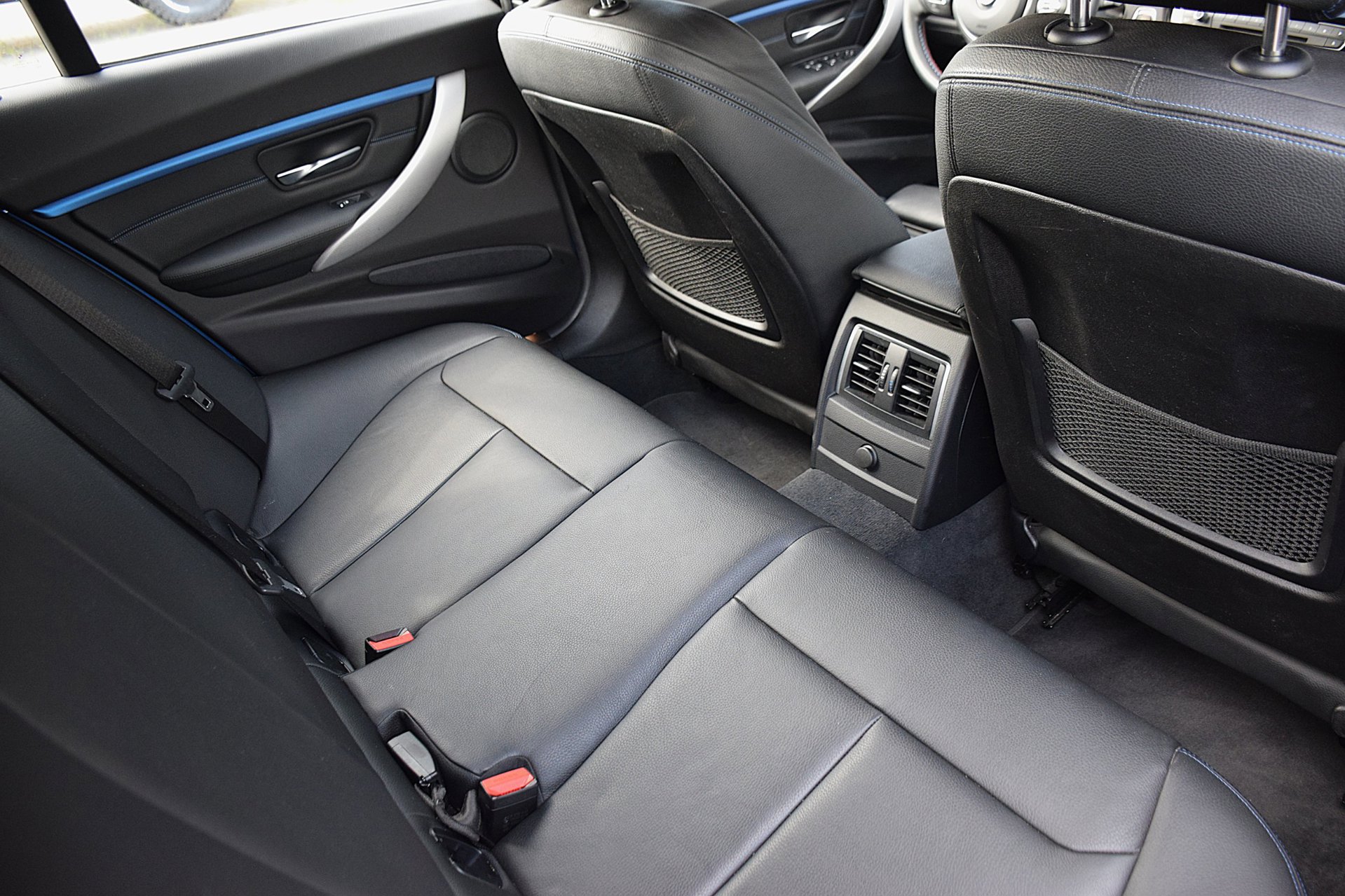 Foto van BMW 330i