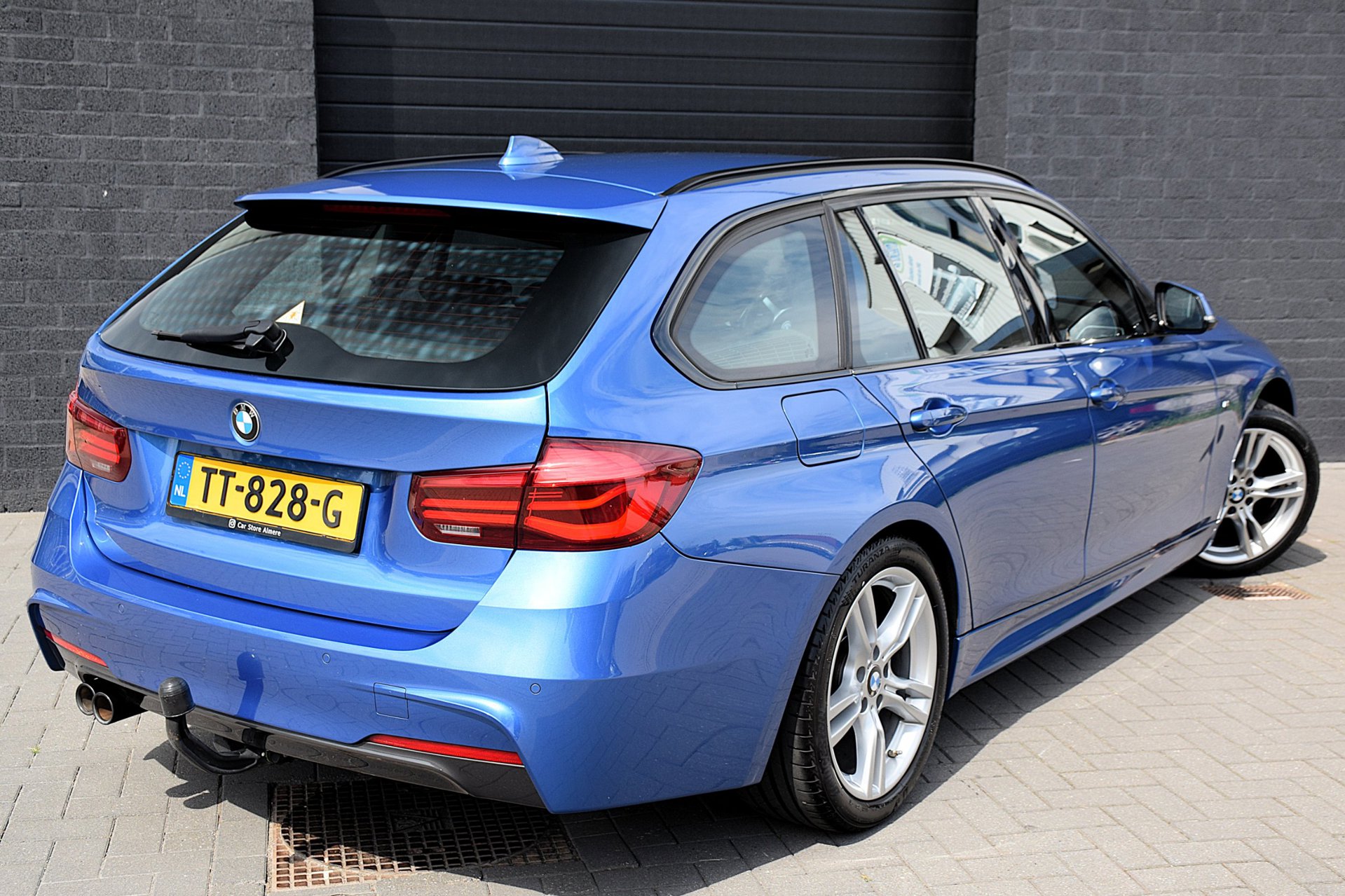 Foto van BMW 330i