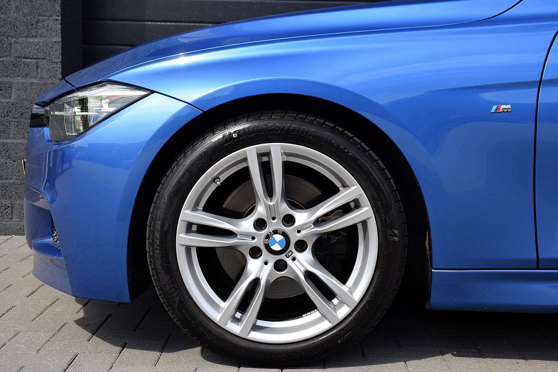 Foto van BMW 330i