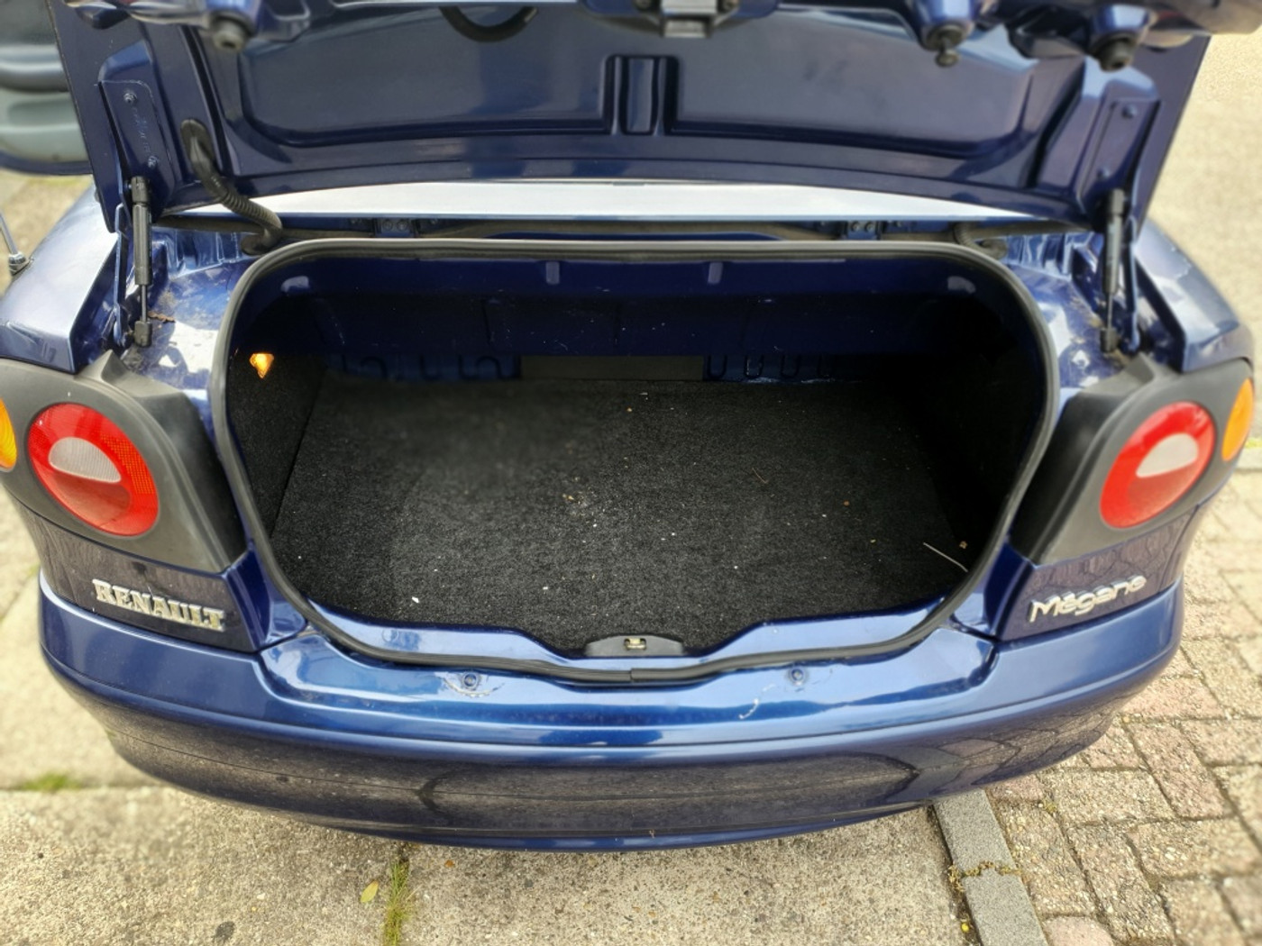 Foto van Renault Megane Cabriolet