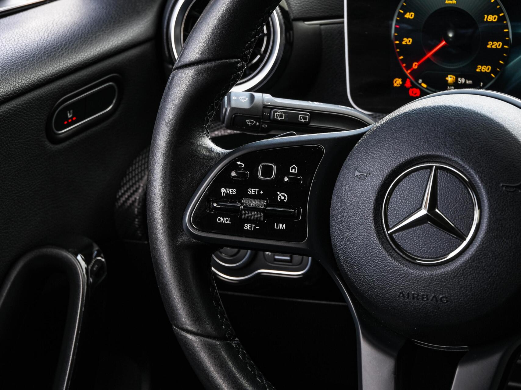 Foto van Mercedes-Benz A 180 D