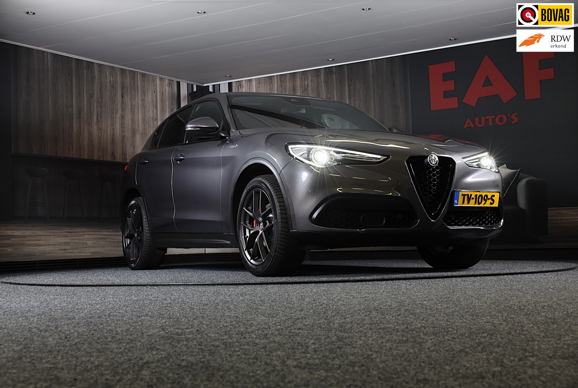 Alfa Romeo Stelvio 2.0 T AWD Veloce / Cognac Leder / Acc / Lane Assist / Memory / Elek Stoelen / Navi / Camera / 20 Inch 2018 - voorkant