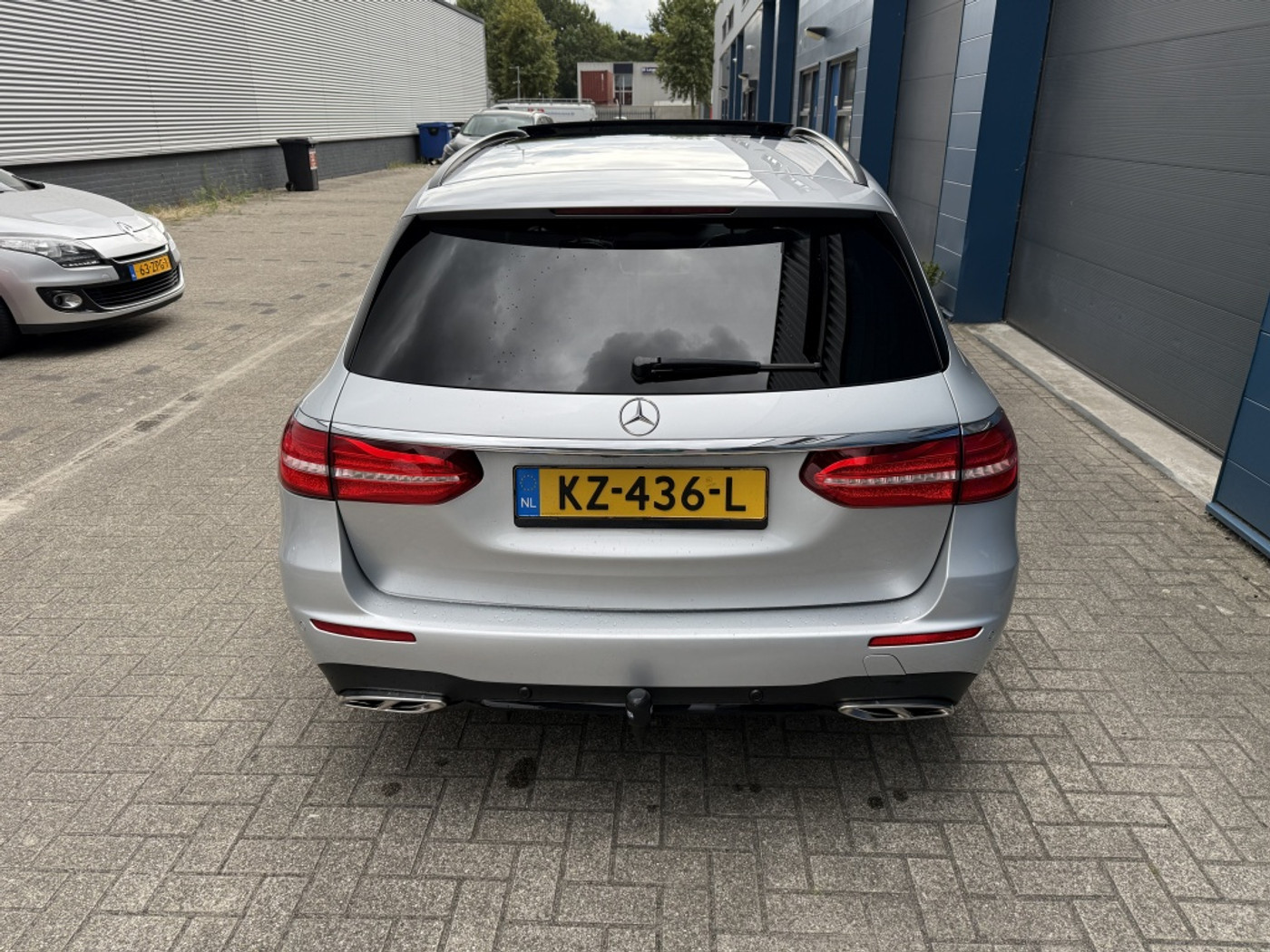 Foto van Mercedes-Benz E 220 D