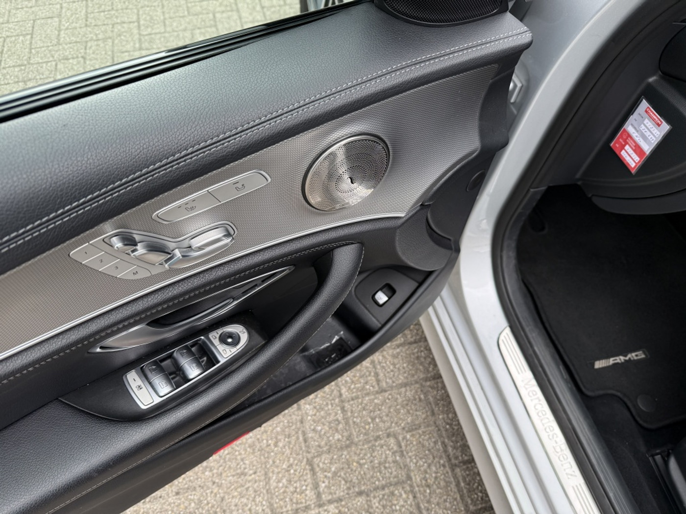 Foto van Mercedes-Benz E 220 D