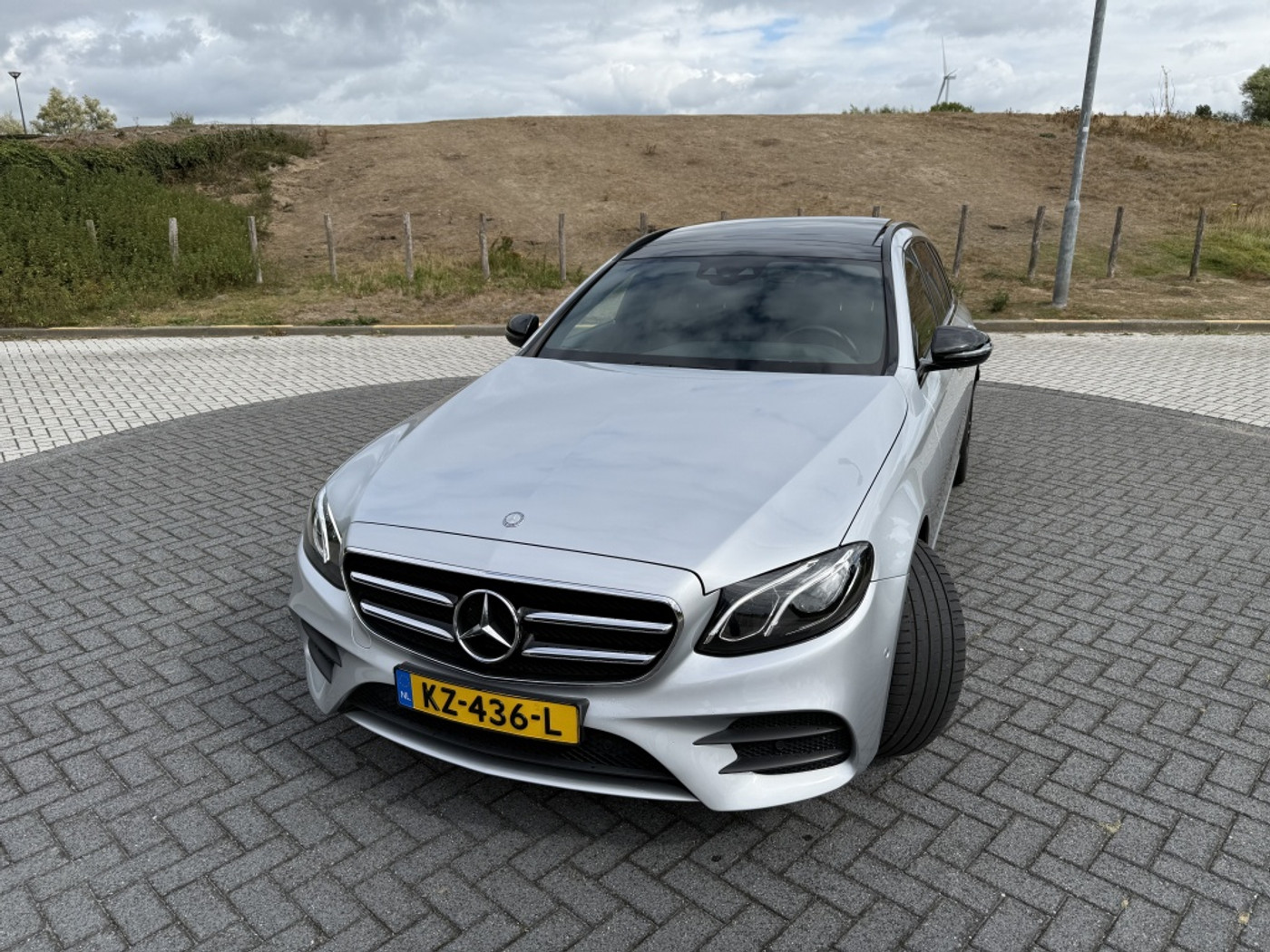 Foto van Mercedes-Benz E 220 D