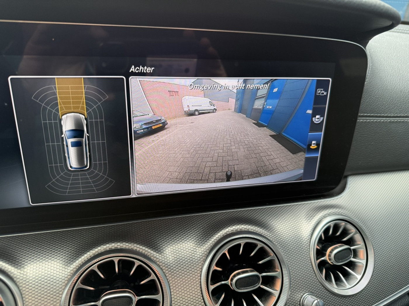 Foto van Mercedes-Benz E 220 D