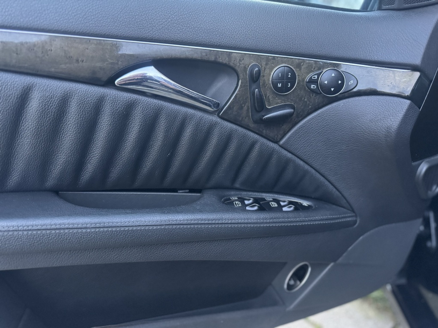 Foto van Mercedes-Benz E 320