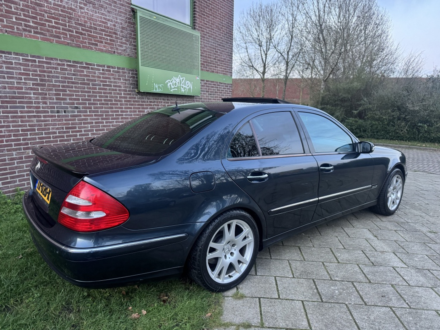 Foto van Mercedes-Benz E 320