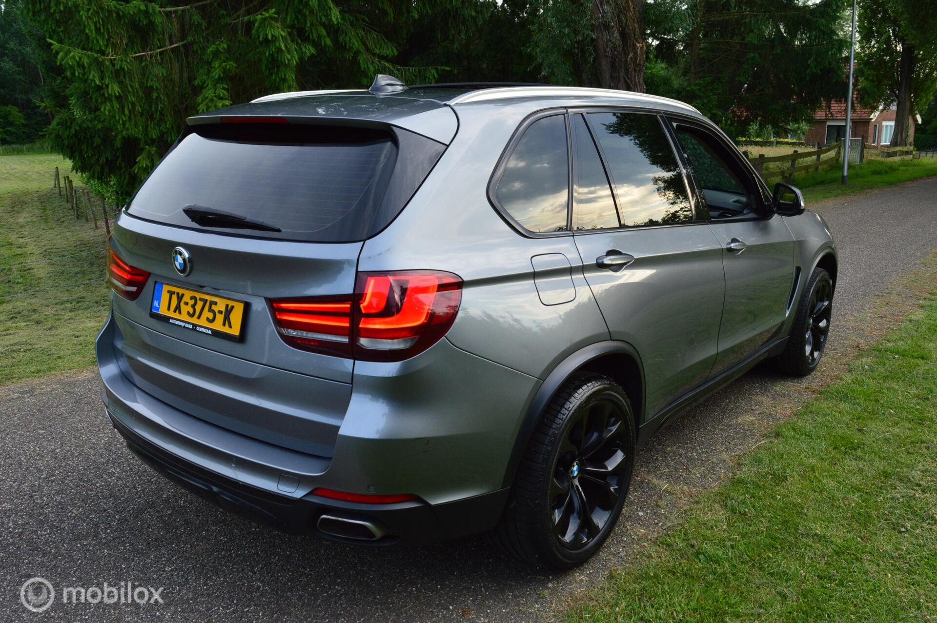 Foto van BMW X5 Xdrive40d