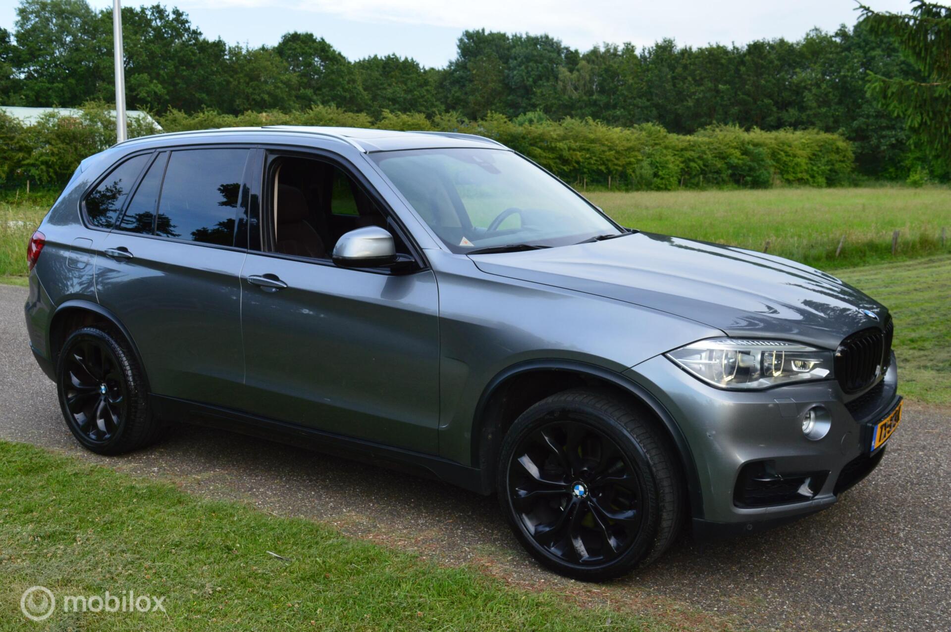 Foto van BMW X5 Xdrive40d
