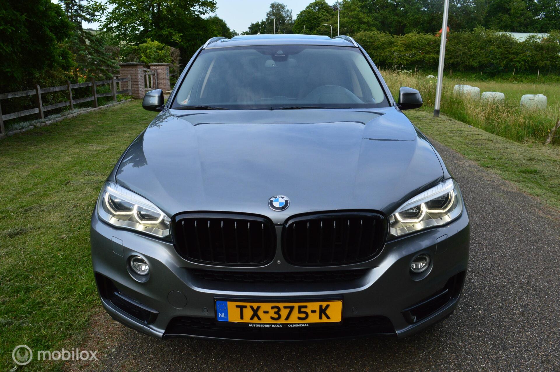 Foto van BMW X5 Xdrive40d
