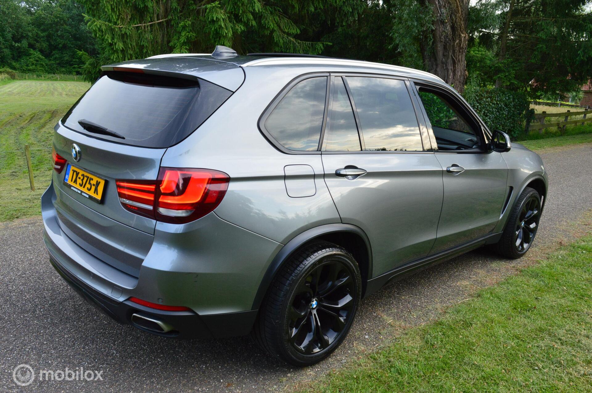 Foto van BMW X5 Xdrive40d