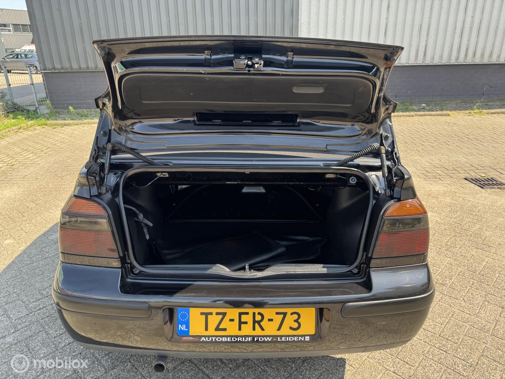 Foto van Volkswagen Golf-cabriolet