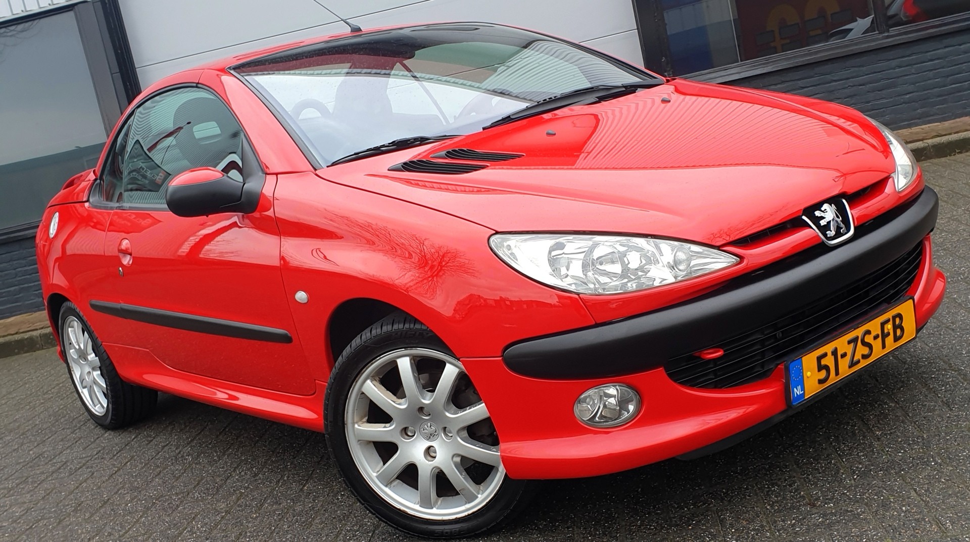 Peugeot 206 CC 2.0-16V Roland Garros Nieuwe koppeling!! 2003 - voorkant