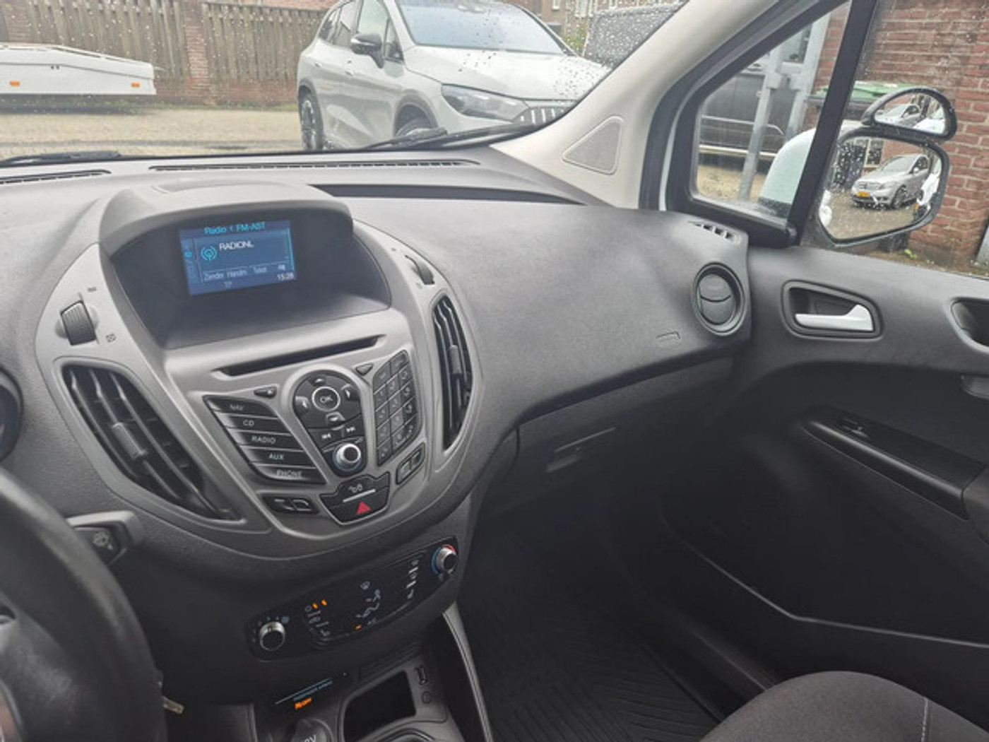 Foto van Ford Transit Courier