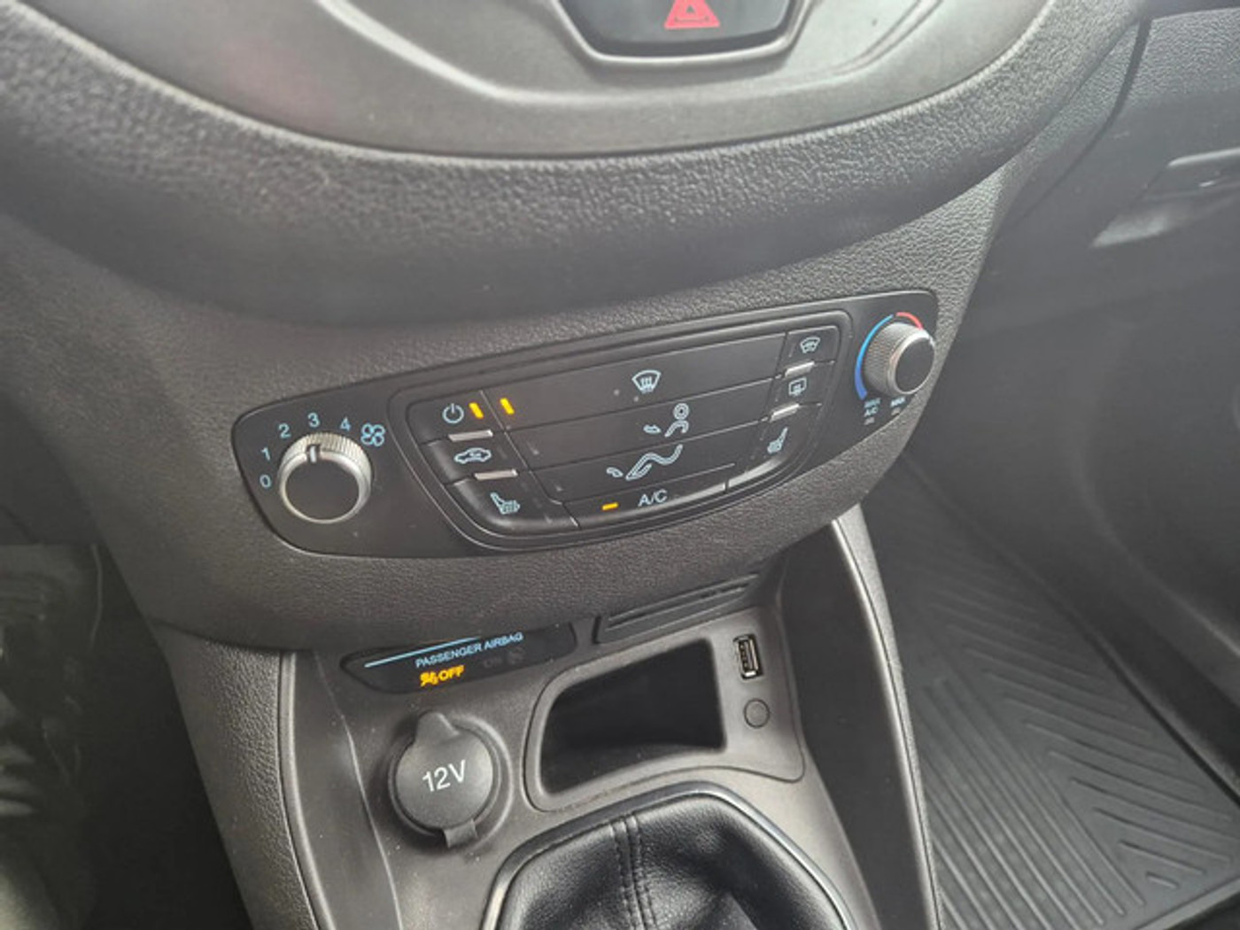 Foto van Ford Transit Courier