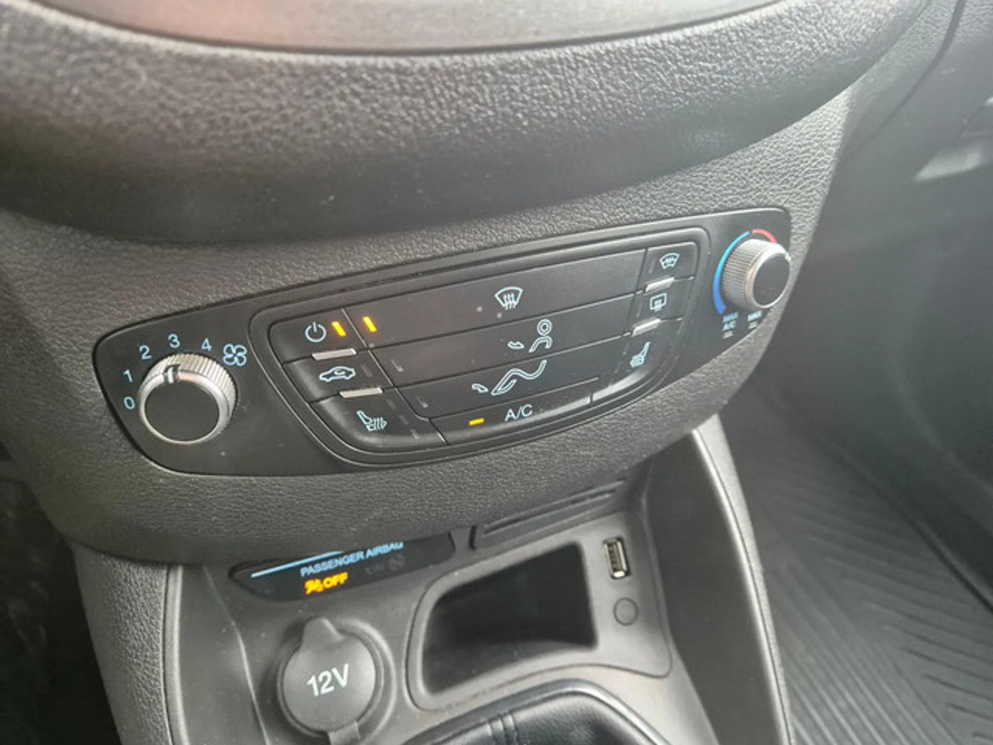 Foto van Ford Transit Courier