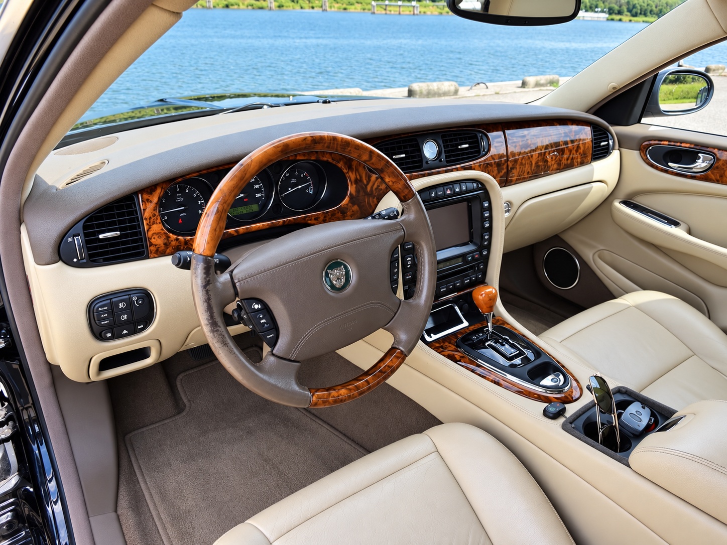 Foto van Jaguar XJ