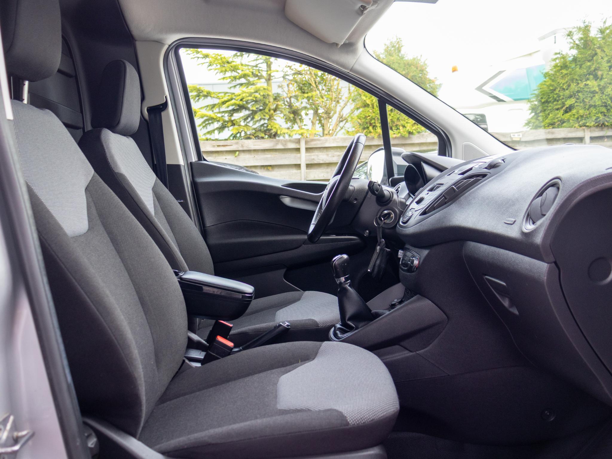 Foto van Ford Transit Courier
