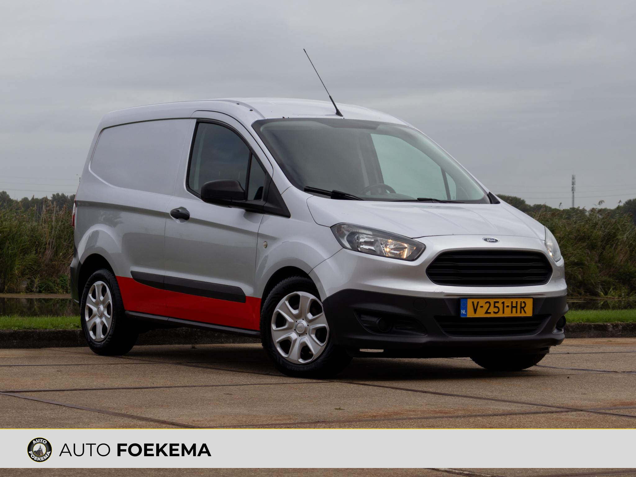 Ford Transit Courier 1.5 TDCI Economy Edition 2017 - voorkant