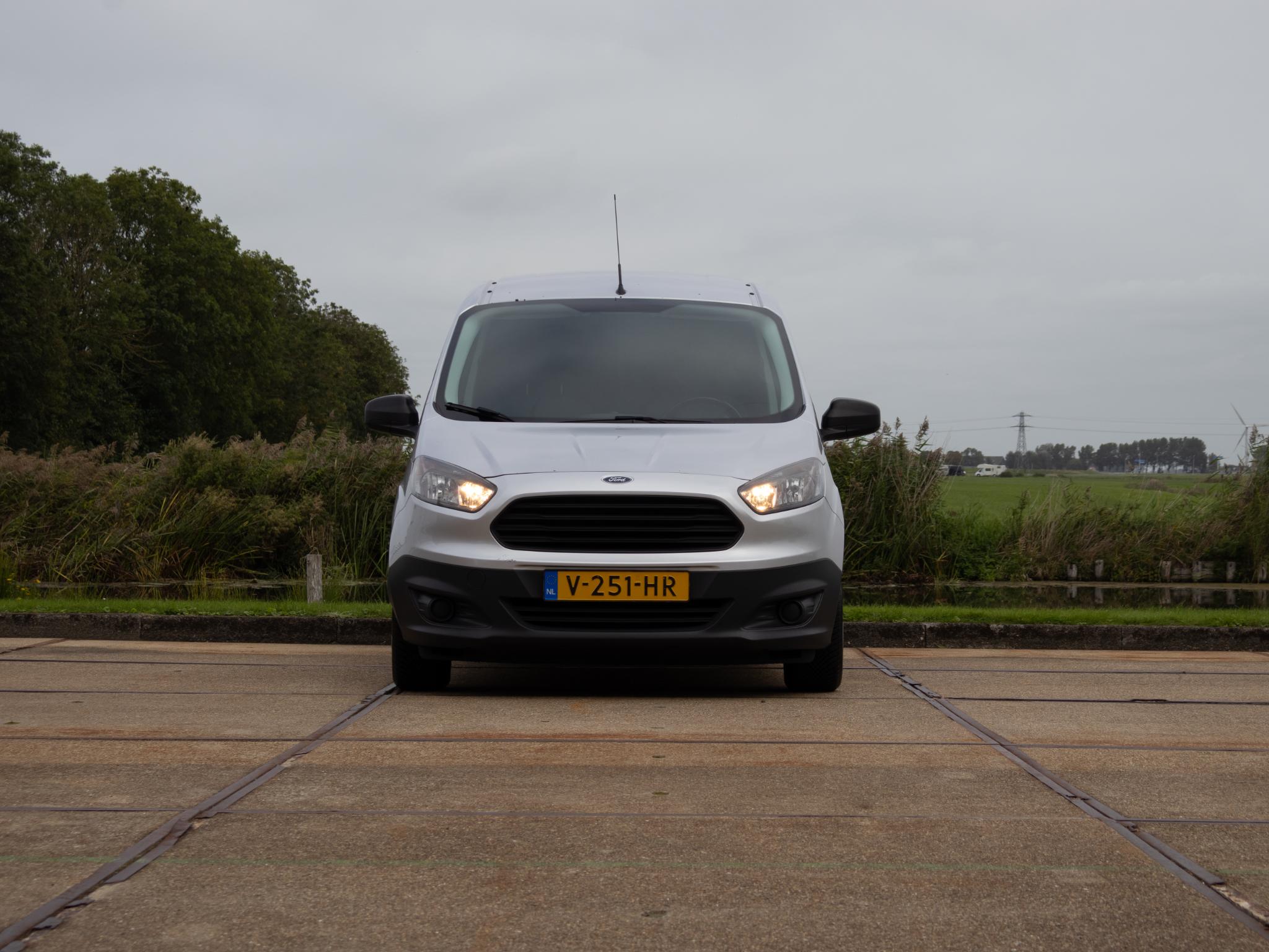 Foto van Ford Transit Courier