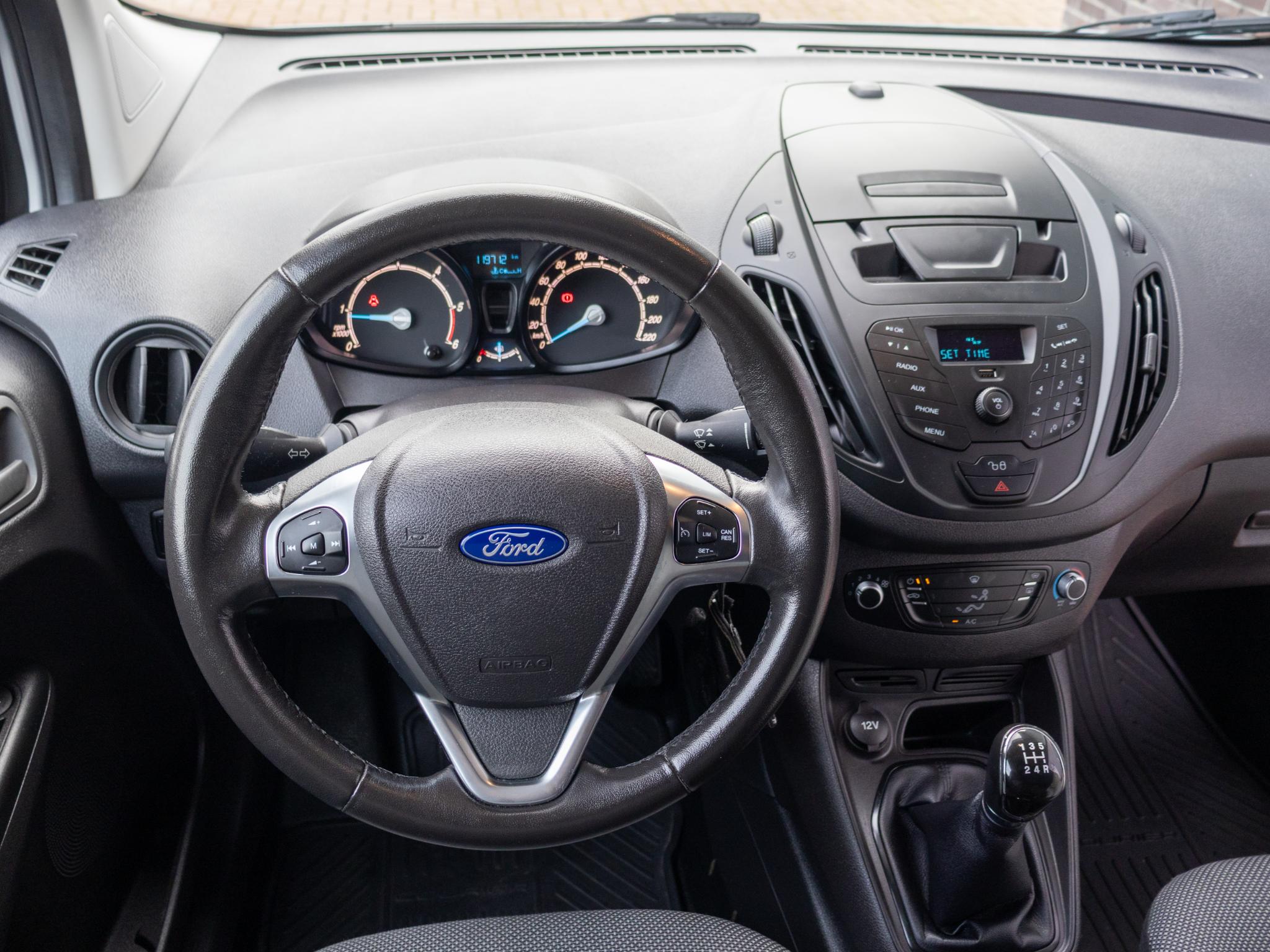 Foto van Ford Transit Courier