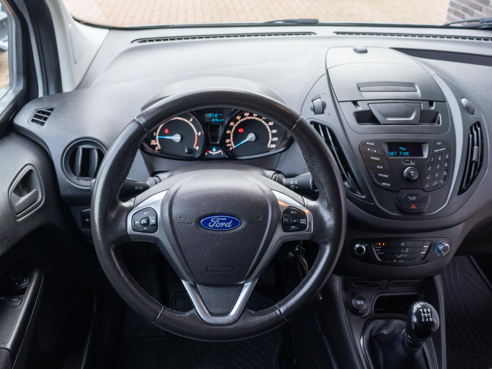 Foto van Ford Transit Courier