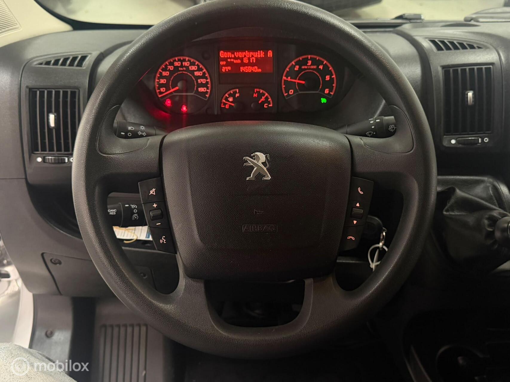 Foto van Peugeot Boxer