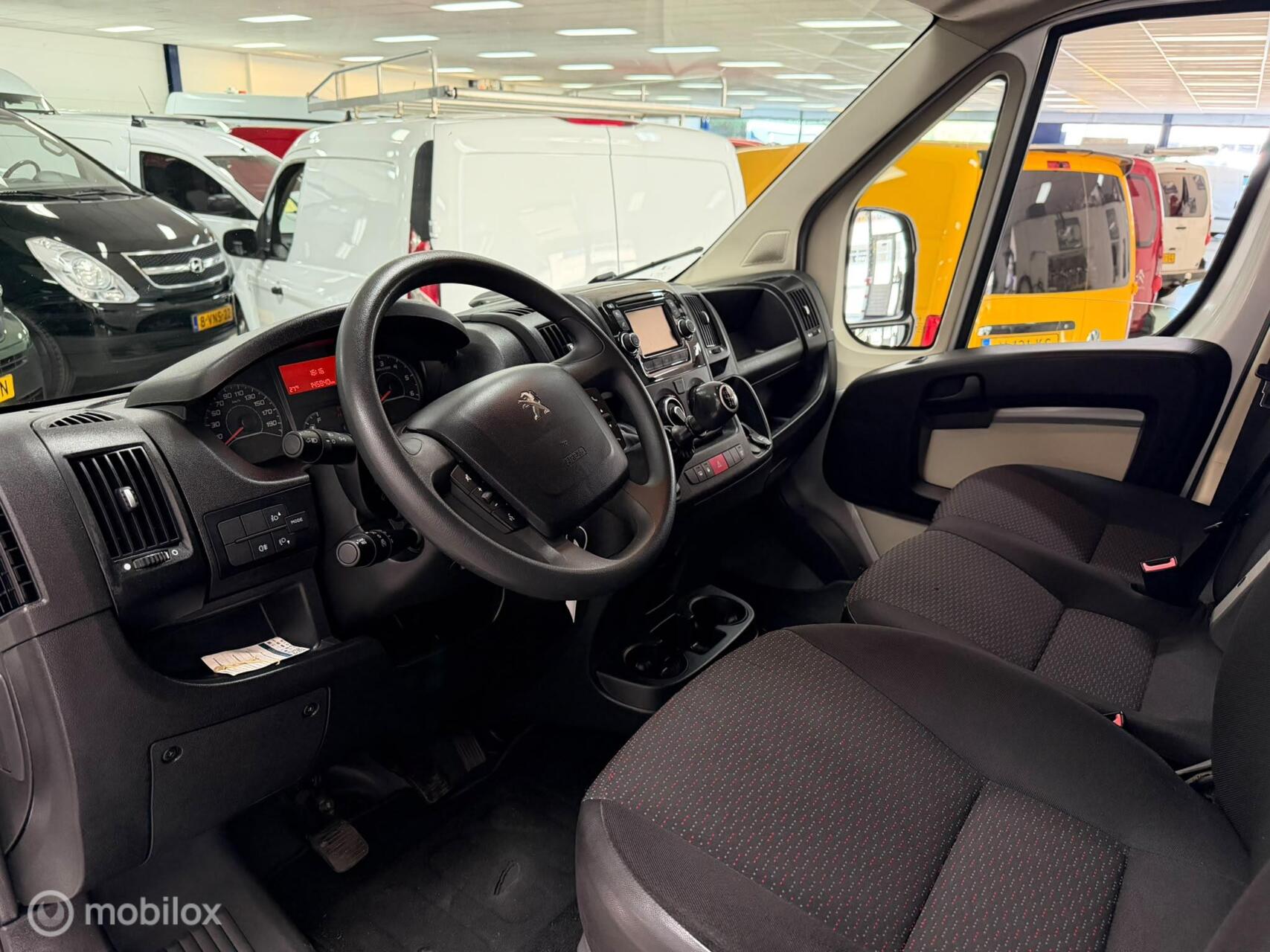 Foto van Peugeot Boxer