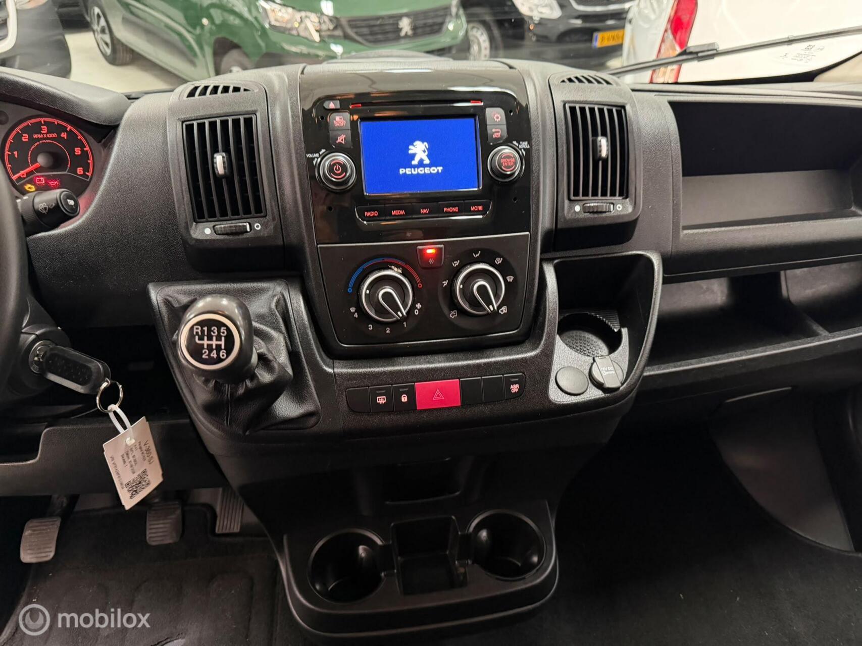 Foto van Peugeot Boxer