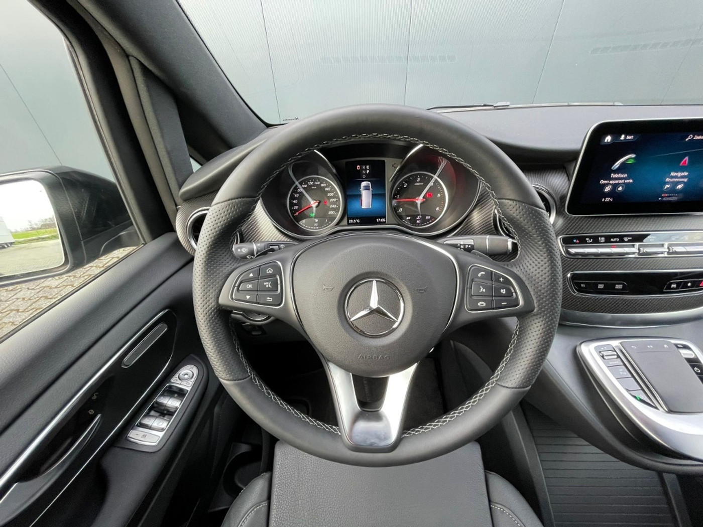 Foto van Mercedes-Benz V-klasse