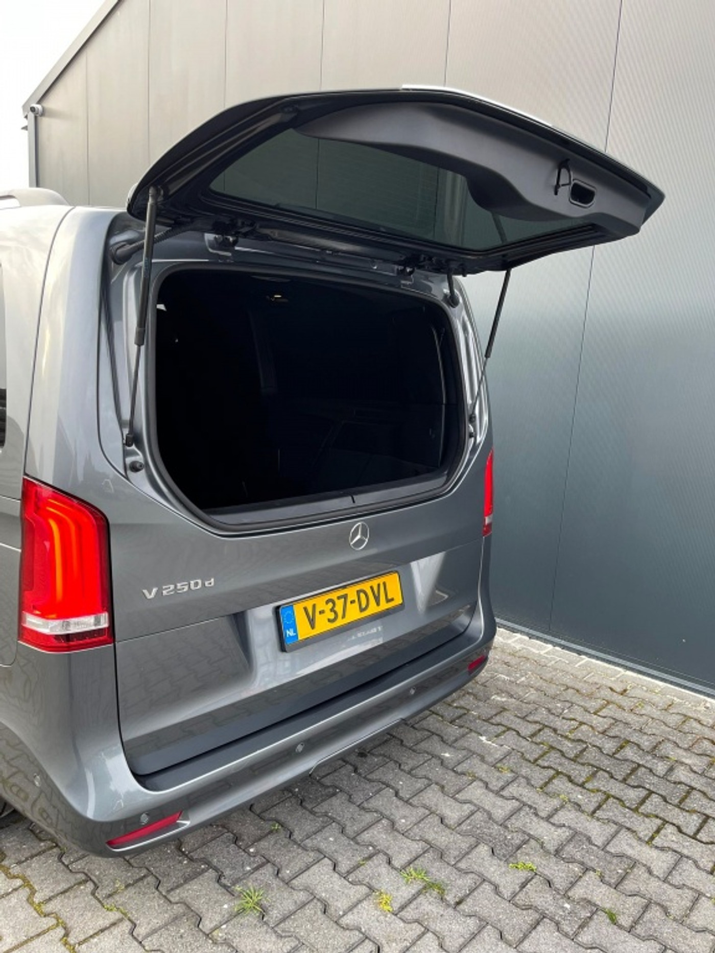 Foto van Mercedes-Benz V-klasse