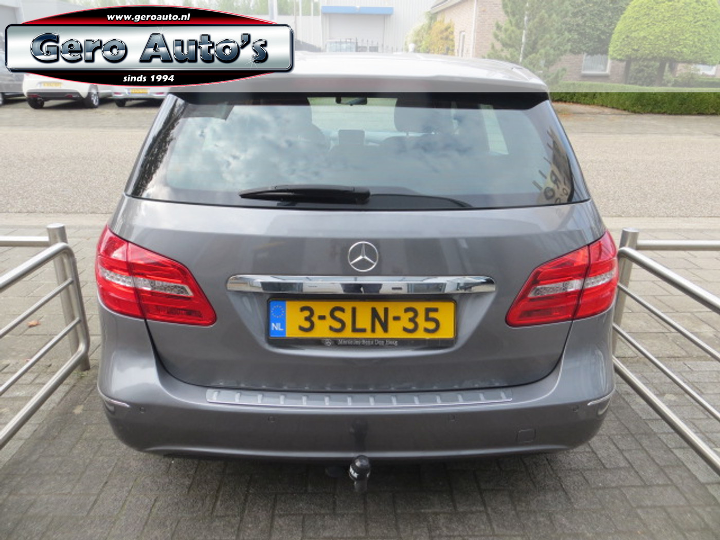Foto van Mercedes-Benz B 180