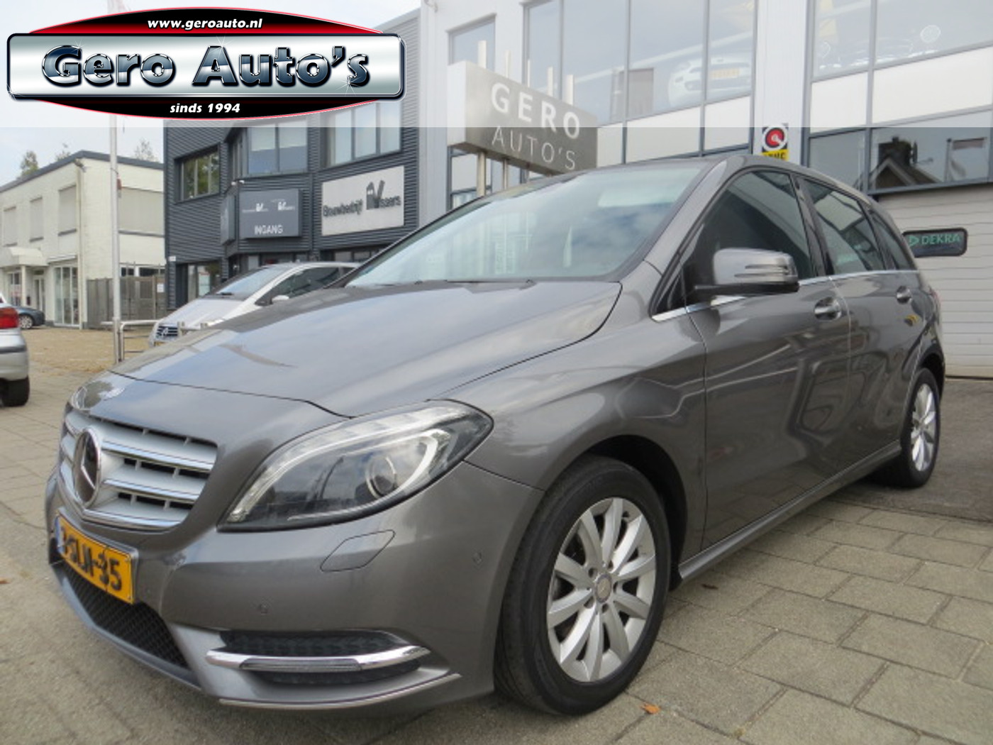 Mercedes-Benz B 180 180 Ambition nl-auto 2013 - voorkant