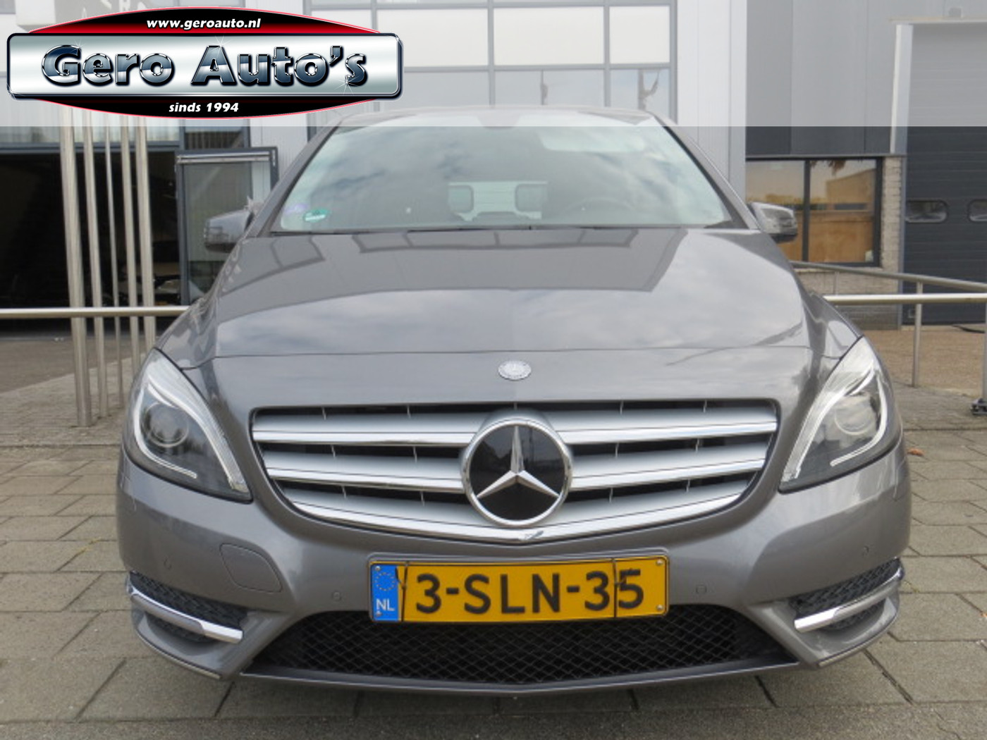 Foto van Mercedes-Benz B 180