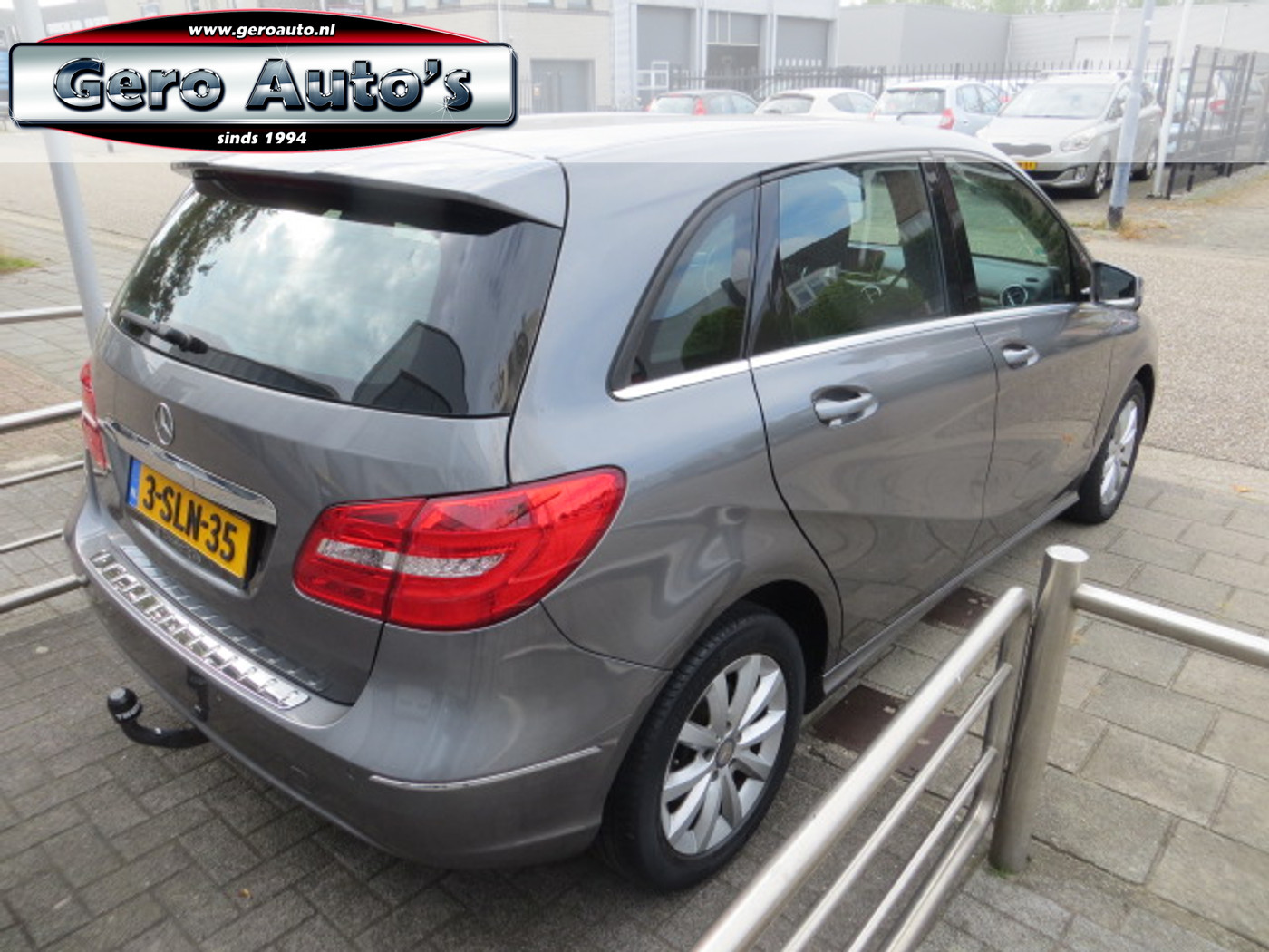 Foto van Mercedes-Benz B 180